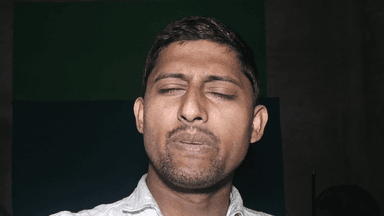 कई लोग बिजली का बिल बकाया नहीं जमाकर पा रहे हैं