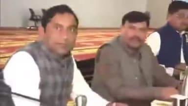 प्रयागराज: महाकुंभ मेला क्षेत्र में आयोजित मंत्री परिषद की बैठक में मुख्यमंत्री योगी आदित्यनाथ पहुंचे