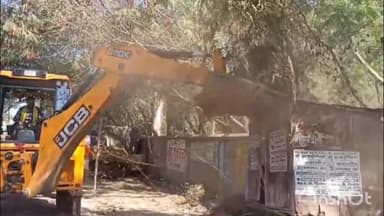 सासाराम: सासाराम के पुराने जीटी रोड पर अतिक्रमण मुक्त करवाया गया, कई पदाधिकारी रहे मौजूद