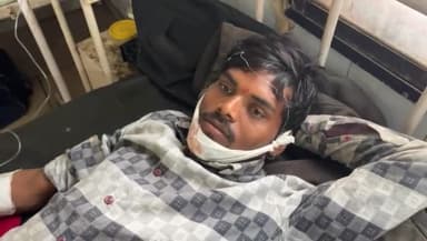 टीकमगढ़: देवरदा गांव के पास बाइक दुर्घटना में एक व्यक्ति हुआ घायल, जिला अस्पताल में किया गया भर्ती