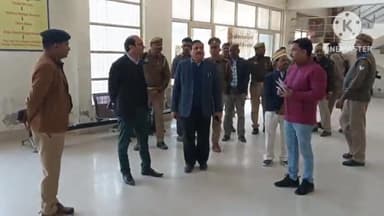 प्रतापगढ़: डीएम प्रतापगढ़ ने आरटीओ कार्यालय का किया औचक निरीक्षण, दिए आवश्यक निर्देश