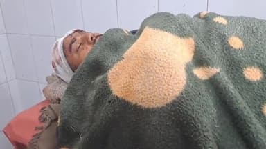 जमुई: आधी रात में प्रेमिका से मिलने बेलाटांड़ गांव पहुंचे युवक की लोगों ने की पिटाई, 112 की पुलिस ने अस्पताल में कराया भर्ती