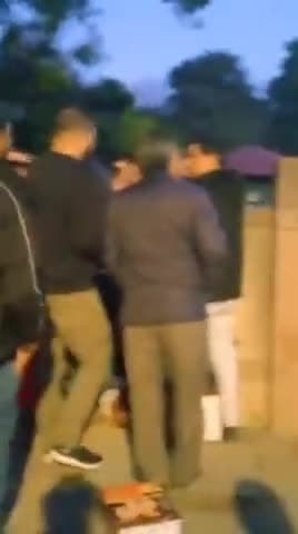 BJP पैसे, गुंडागर्दी और धाँधली के दम पर लड़ रही चुनाव !!

BJP प्रत्याशी प्रवेश वर्मा पैसा बांट रहे हैं, गुंडागर्दी कर रहे हैं। इधर लोटे बांटे जा रहें हैं। लेकिन चुनाव आयोग आंखों पर पट्टी बाँध कुंभकर्णी नींद सो गया है।