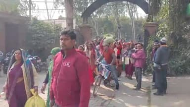 पूरनपुर: चंदिया हजारा, राहुलनगर गांव से ग्रामीण ट्रैक्टर ट्राली के साथ सामूहिक भूख हड़ताल में पहुंचे