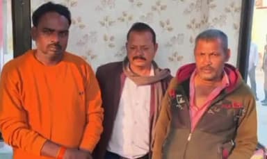 कर्वी: कोतवाली कर्वी पुलिस ने ताश के पत्तों से हारजीत की बाजी लगाकर जुआ खेलते 3 अभियुक्तों को किया गिरफ्तार