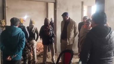 नरकटियागंज: नरकटियागंज के सोफवा में संदिग्ध परिस्थितियों में महंत की मौत, परिजनों ने हत्या का लगाया आरोप