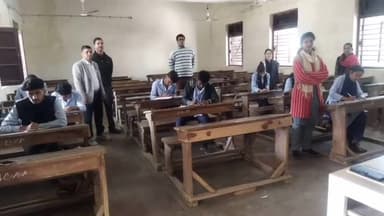 पिपरिया: पी.जी. कॉलेज पिपरिया में राष्ट्रीय मतदाता दिवस पर निबंध प्रतियोगिता का आयोजन हुआ