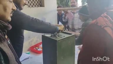 नैनीताल: नैनीताल में निकाय चुनाव की मतगणना शुरू, वार्ड नम्बर 1 से रमेश प्रसाद (निर्दलीय) जीते