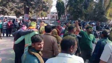 ऋषिकेश: आईडीपीएल में स्ट्रांग रूम में भारी भीड़, आज मतगणना जारी, देर शाम तक परिणाम आने की संभावना, कुछ के परिणाम घोषित हुए