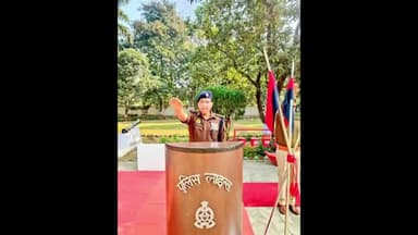 गोंडा: राष्ट्रीय मतदाता दिवस पर SP विनीत जायसवाल ने क्वार्टर गार्ड में पुलिसकर्मियों को दिलाई निष्पक्ष मतदान की शपथ