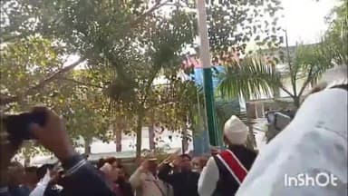 जमुई: समाहरणालय में 76वें गणतंत्र दिवस पर DM ने किया झंडोत्तोलन, महात्मा गांधी की प्रतिमा पर किया माल्यार्पण