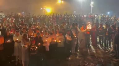 सुल्तानपुर: रविवार की शाम सीताकुंड घाट पर आदि मां गोमती गंगा की महाआरती का आयोजन, हजारों भक्तों ने की आरती