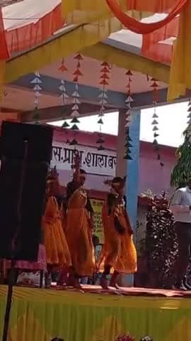 ग्राम बरहापूर के प्राथमिक एवं माध्यमिक विद्यालय में सयुंक्त रूप से गणतंत्र दिवस मनाया गया