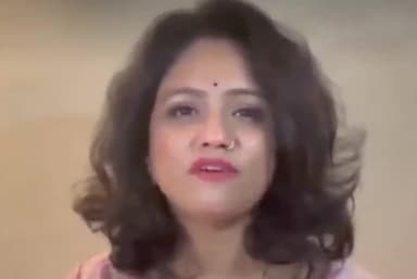 शोहरतगढ़: सिद्धार्थनगर महोत्सव में निधि श्रीवास्तव की वीडियो हुई वायरल