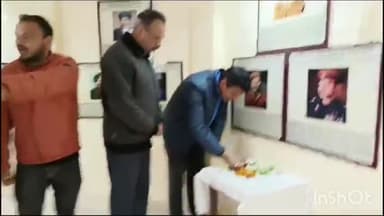 नैनीताल: DSB परिसर में गणतंत्र दिवस पर कार्यवाहक निदेशक डीन स्टूडेंट वेलफेयर प्रो.ललित तिवारी ने फहराया झंडा