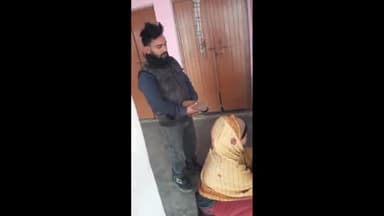 कोल: आसना चौकी में दरोगा ने महिला को जमीन पर बैठाकर की अभद्रता, वीडियो सोशल मीडिया पर हुआ वायरल