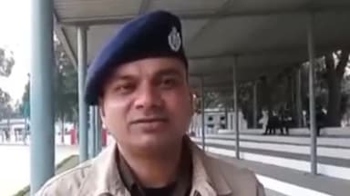 कांठ: मुरादाबाद के एसएसपी सतपाल अंतिल ने सभी जनपदवासियों को गणतंत्र दिवस की दी हार्दिक शुभकामनाएं