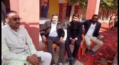 कर्वी: कर्वी के चित्रकूट इंटर कॉलेज में 76वें गणतंत्र दिवस पर देश के अमर शहीदों को याद किया गया