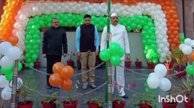 मेदिनीनगर (डालटनगंज): व्यवहार न्यायालय में गणतंत्र दिवस के अवसर पर प्रधान जिला व सत्र न्यायाधीश ने किया ध्वजारोहण