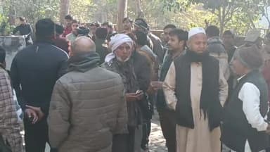 कोल: यूपीसीड़ा सोसाइटी में संदिग्ध अवस्था में कार में मिला गोली लगा युवक का शव, आत्महत्या की आशंका