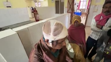 टीकमगढ़: महेवा गांव में महिला के साथ मारपीट, सिर में गंभीर चोट, जिला अस्पताल में भर्ती