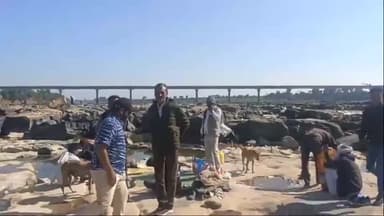 अमानगंज: पाण्डव प्रयाग में मोनी अमावस्या पर भक्तों ने पांच पांडवों के दर्शन किए, सात नदियों के संगम पर उमड़ा जनसैलाब