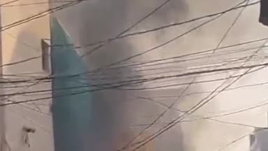 प्रयागराज: अल्लापुर के तिलक नगर में बाटी चोखा की दुकान में दो सिलेंडरों में लगी आग, फायर ब्रिगेड ने आग पर पाया काबू