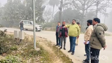 बलरामपुर: नगर पालिका द्वारा कराए जा रहे विकास कार्यों का अध्यक्ष डॉ. धीरेन्द्र प्रताप सिंह ने किया निरीक्षण, दिए आवश्यक निर्देश