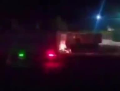 ललितपुर: सदर कोतवाली क्षेत्र में तेज रफ्तार डंपर ने कार में मारी जोरदार टक्कर, घटना का वीडियो सोशल मीडिया पर वायरल