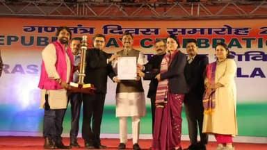 ગાંધીનગર: 76 માં ગણતંત્ર દિવસમાં દિલ્હી ખાતેની પરેડમાં ગુજરાતના ટેબ્લો પ્રથમ નંબર આવતા એવોર્ડ આપવામાં આવ્યો