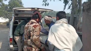 कोल: मुरसान में दो बाइकों की भिड़ंत में एक युवक की मौत, एक घायल, पुलिस ने शव का कराया पोस्टमार्टम