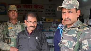 हज़ारीबाग: हजारीबाग में एसीबी की टीम नेअलौन्जा कला से  ₹6000 घूस लेते पंचायत सचिव को रंगे हाथों पकड़ा