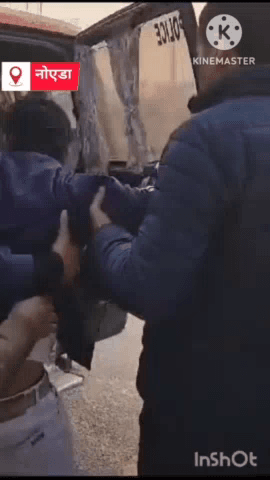 गौतम बुद्ध नगर: ऐस सिटी गोल चक्कर के पास पुलिस और कार सवार बदमाशों के बीच मुठभेड़, 2 शातिर चोर घायल, ₹6 लाख के मोबाइल बरामद