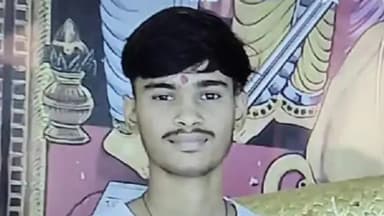 झांसी: दिनैरी गांव में 10वीं के छात्र ने किया सुसाइड, झांसी में हुआ पोस्टमार्टम