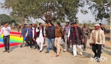 मुंगेर: मुख्यमंत्री के आगमन को लेकर जेडीयू जिलाध्यक्ष और पुलिस अधिकारियों ने लिया जायजा