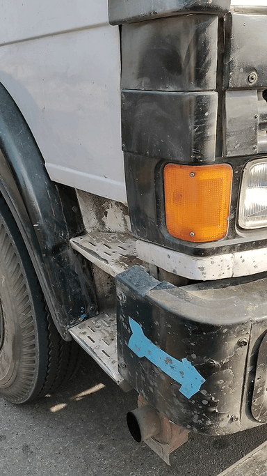 अवई सलखन में हाईवे और टैंकरों के माध्यम से इतना स्पीड चलने से स्कूल बच्चे परेशान हो रहे है।#roadsefety#exidents.#