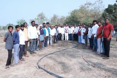 ఎలిగేడు: మండలంలోని పలు గ్రామాల్లో పర్యటించి ప్రజా సమస్యలు తెలుసుకున్న పెద్దపెల్లి ఎమ్మెల్యే చింతకుంట విజయ రమణారావు