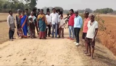 गुमला: सांसद प्रतिनिधि ने नवाडीह पंचायत का दौरा किया, ग्रामीणों की समस्याओं से हुए अवगत