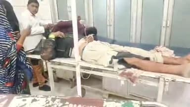 सीतापुर: रिछाही के पास सड़क पर तेज रफ्तार स्कूटी ने बाइक को मारी जोरदार टक्कर, दो लोग हुए घायल