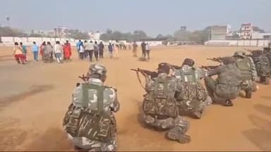 मेदिनीनगर (डालटनगंज): पुलिस लाइन में मॉक ड्रिल और दंगा नियंत्रण अभ्यास का आयोजन