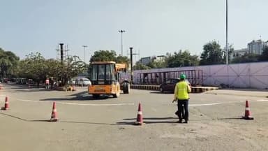 गोरखपुर: गोरखपुर रेलवे स्टेशन के नए भवन निर्माण का काम शुरू, अंतरराष्ट्रीय स्तर की सुविधाओं से होगा लैस