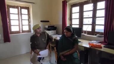 चकरनगर: पुलिस ने 4 दिन में खोज निकाला ग्राम नगला चौप निवासी महिला का खोया हुआ मोबाइल