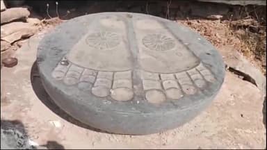 सासाराम: सासाराम के चंदतन पहाड़ में बुद्ध मूर्ति क्षतिग्रस्त होने की खबर सोशल मीडिया पर वायरल, जांच तेज