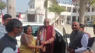 सताँव#बसन्त पंचमी के शुभ अवसर पर .संकल नारायण इन्टर कालेज अटौरा बुजुर्ग में मंच का संचालन करते हुए पुष्पेन्द्र तिवारी