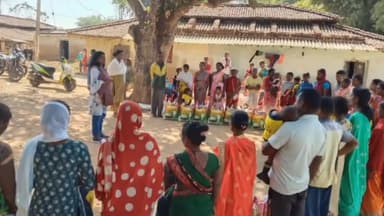 सेन्हा: कुंदगड़ी गांव में जीव दया फाउंडेशन और होप संस्था ने 150 जरूरतमंद परिवारों को राशन वितरित किया