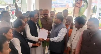 बस्ती: महाकुंभ हादसे में मृतकों की सही संख्या सार्वजनिक करने की मांग को लेकर कांग्रेस ने राज्यपाल को भेजा ज्ञापन