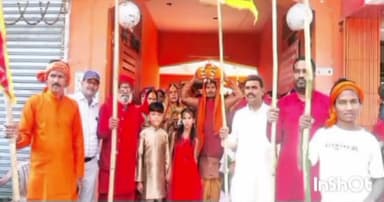 मेदिनीनगर (डालटनगंज): सुदना तुलसी मानस मंदिर से श्रीमद्भागवत कथा सप्ताह ज्ञान महायज्ञ के लिए कलश यात्रा निकली