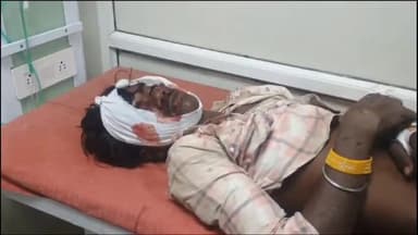 अररिया: लालमन नगर के पास प्रतिमा विसर्जन के दौरान बाइक अनियंत्रित होकर फिसल गई, बाइक सवार घायल होकर सदर अस्पताल में भर्ती