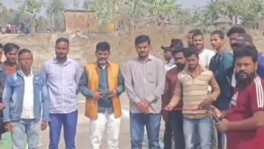 बखरा पंचायत में बखरा प्रीमियर लीग क्रिकेट टूर्नामेंट का हुआ आयोजन, जिला पार्षद प्रतिनिधि ने किया उद्घाटन।