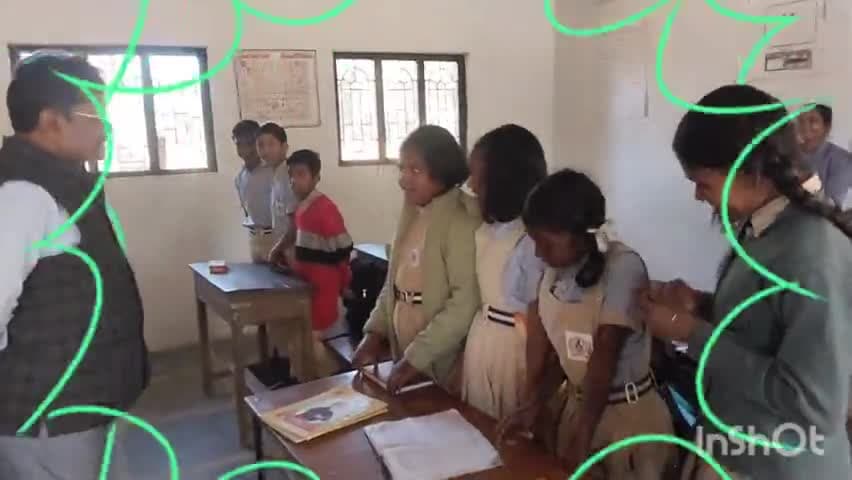मार्को सर ने बनाया गोंडी पखवाड़ा दिवस पर गोंडी भाषा में बच्चों के साथ वार्तालाप 
#छत्तीसगढ़ #राकेश_सांडिल #कोंडागांव